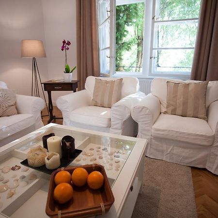 Business Appartements "Villa Muenz" 普拉 外观 照片